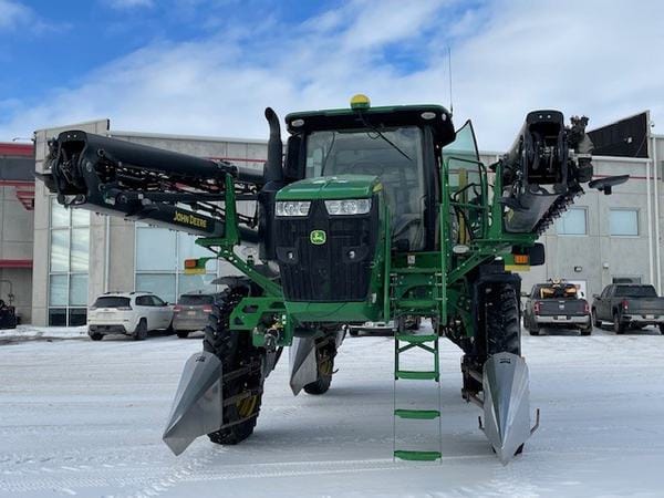 2019 John Deere R4044-132