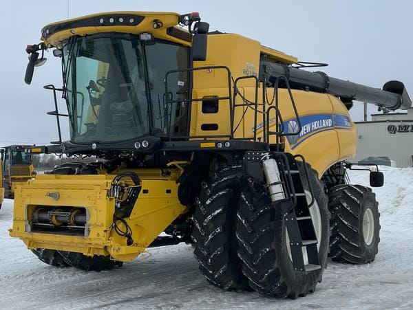 2021 New Holland CR10.90