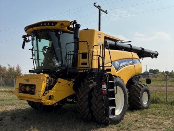 2023 New Holland CR9.90
