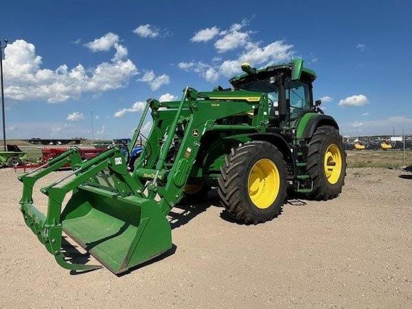 2023 John Deere 7R230