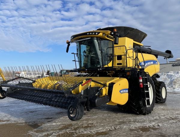 2018 New Holland CR8.90