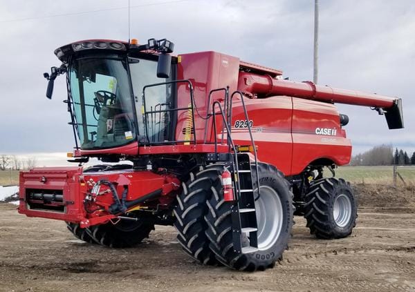 2023 Case IH 8250