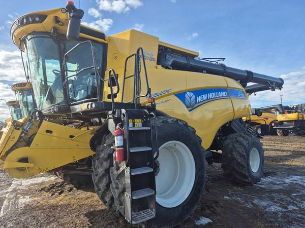2021 New Holland CR9.90