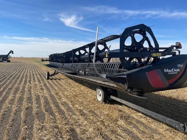 2019 MacDon FD140