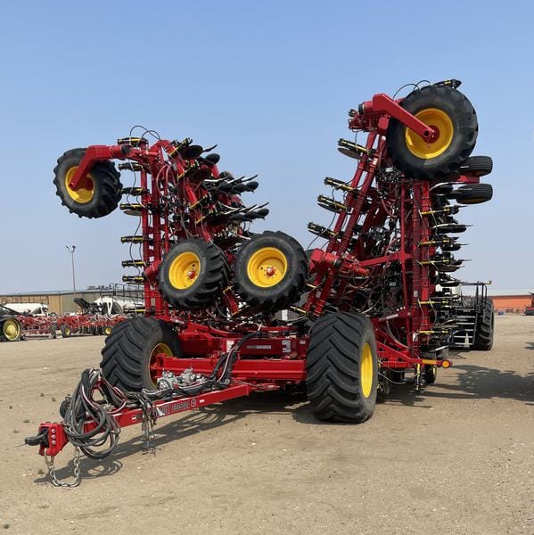 2024 Bourgault 3335-76