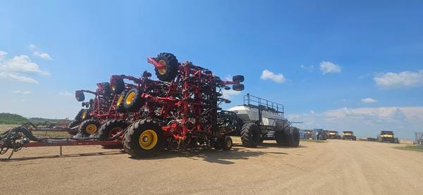2023 Bourgault 3335-66