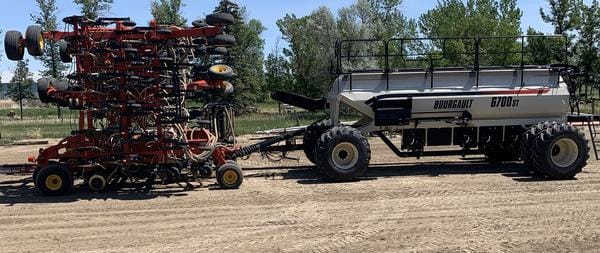 2013 Bourgault 3320-66