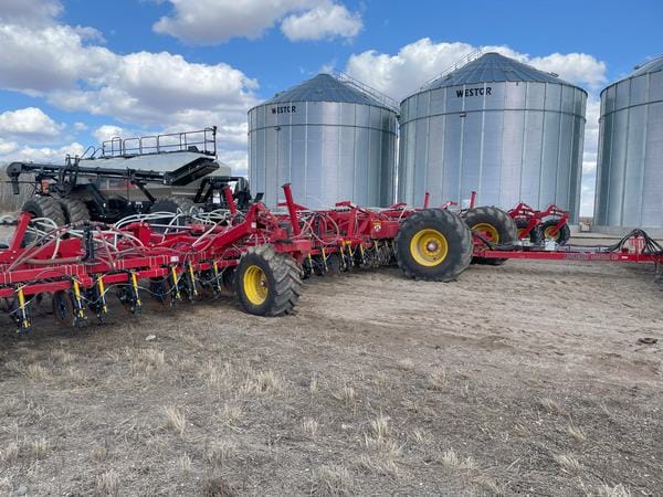 2023 Bourgault 3335-86