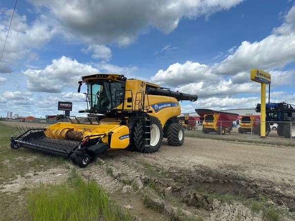 2019 New Holland CR9.90