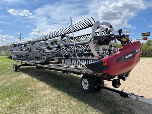2022 MacDon FD235