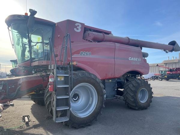 2025 Case IH 8260