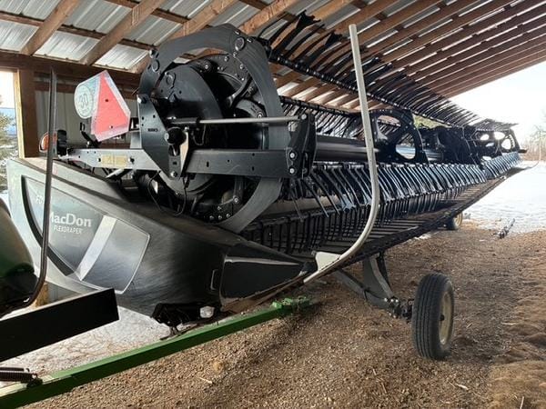 2019 MacDon FD135