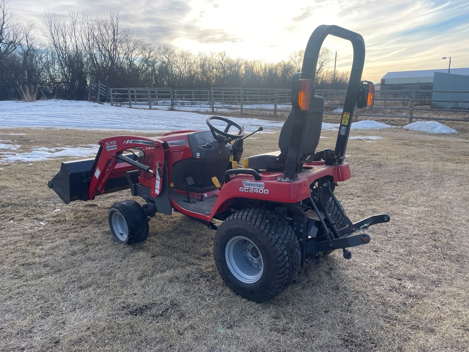 2009 Massey Ferguson GC2400 Tractor Compact