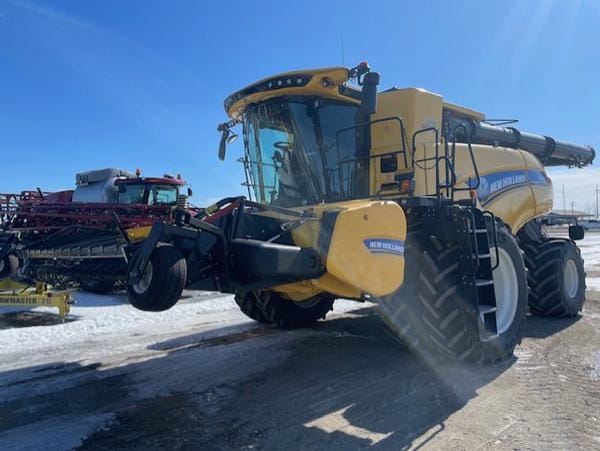 2023 New Holland CR9.90