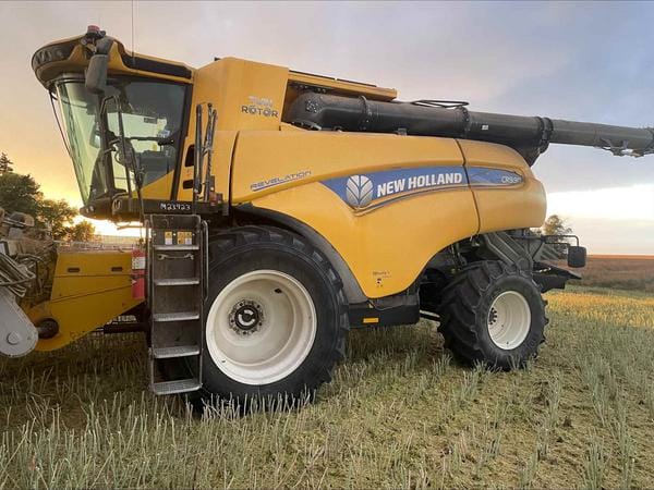 2019 New Holland CR9.90