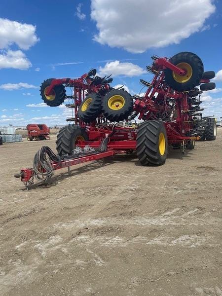 2023 Bourgault 3335-60