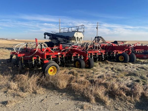 2012 Bourgault 3320-66