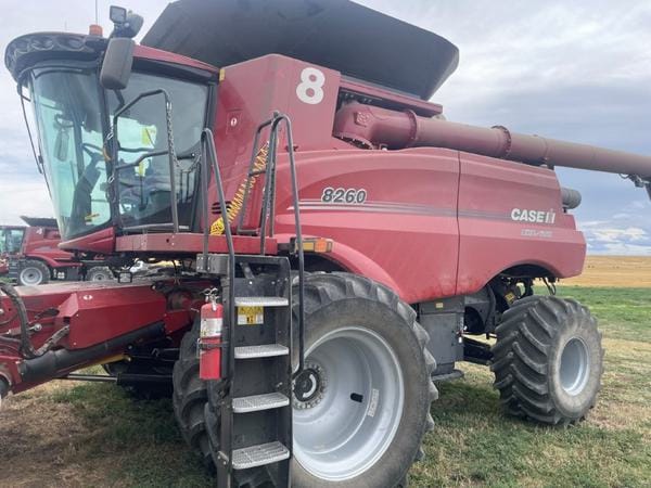 2025 Case IH 8260