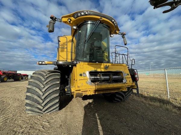 2024 New Holland CR9.90