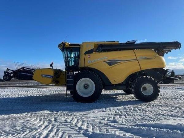 2024 New Holland CR8.90