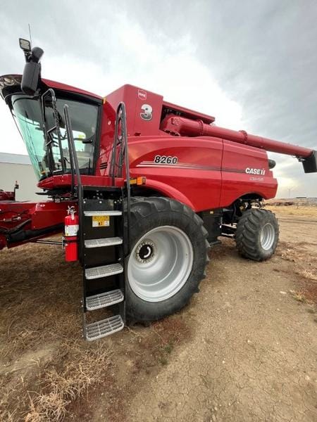 2025 Case IH 8260