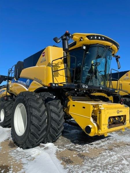 2023 New Holland CR9.90