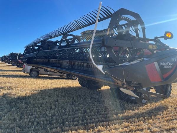 2019 MacDon FD135