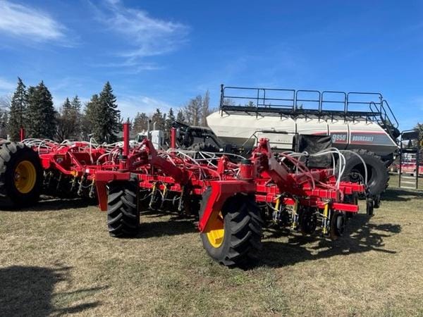 2023 Bourgault 3335-66