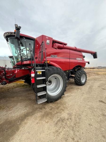 2025 Case IH 8260