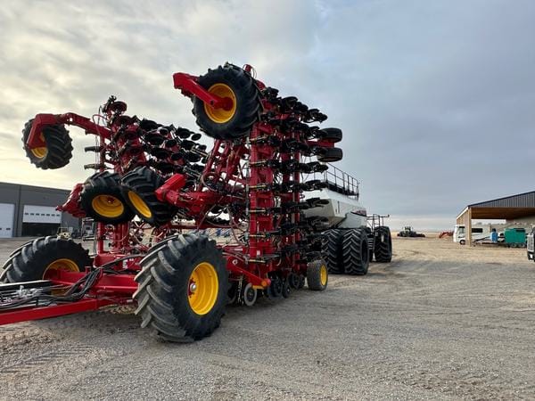2024 Bourgault 3820-70