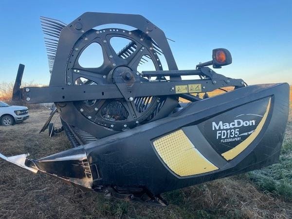 2018 MacDon FD135
