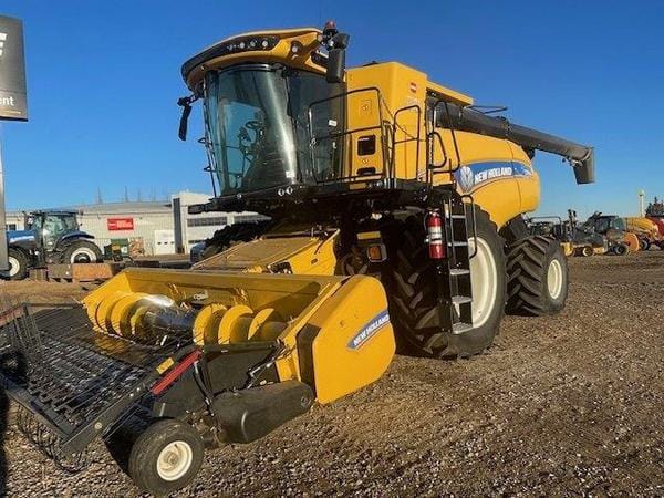 2021 New Holland CR9.90