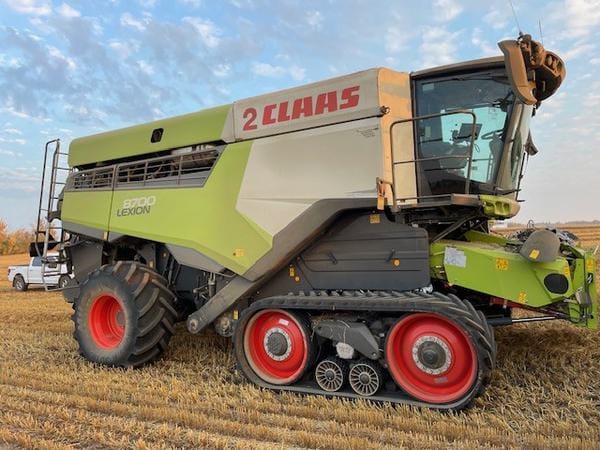 2024 Claas 8700TT