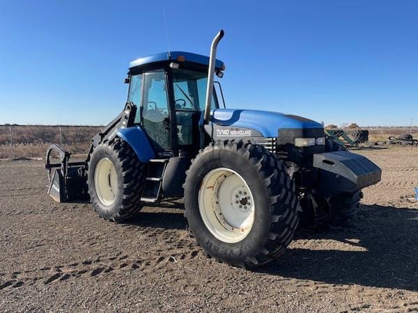 2002 New Holland TV140