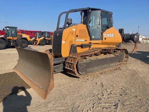 2018 Case Construction 2050M