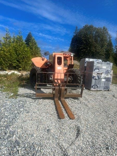 2002 Gradall 												G9-43A