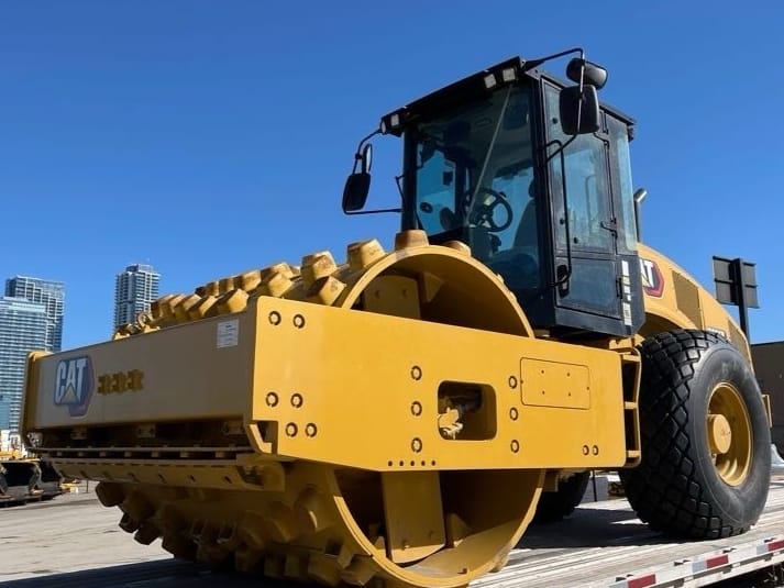2022 CATERPILLAR CS66B