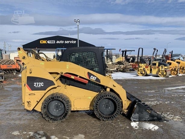 2009 CATERPILLAR 272C