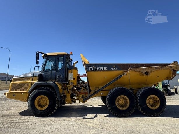 2018 DEERE 310E