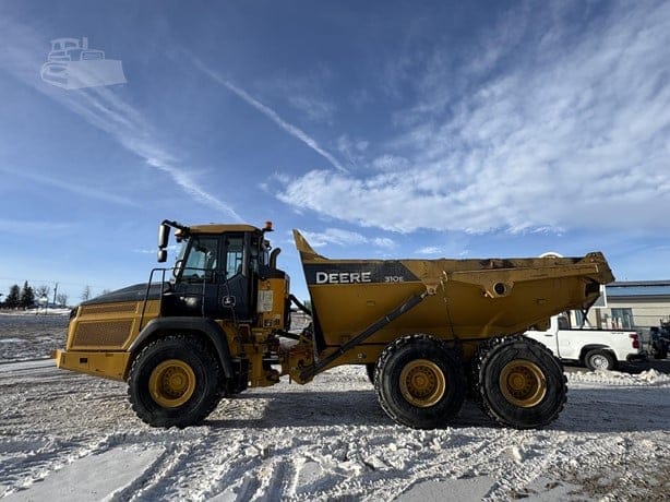 2018 DEERE 310E