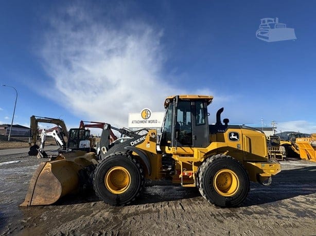2023 DEERE 544 P-TIER
