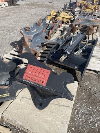 CWS EXCAVATOR LIFTING DEVICE