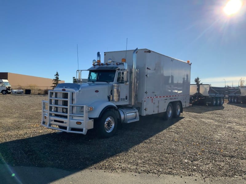 2014 Peterbilt 367 Lube Truck