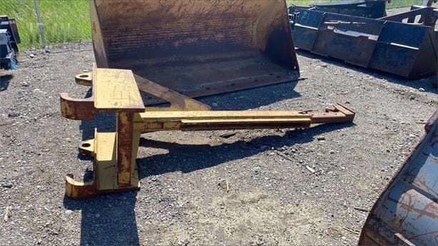 EXTENDABLE LIFTING JIB