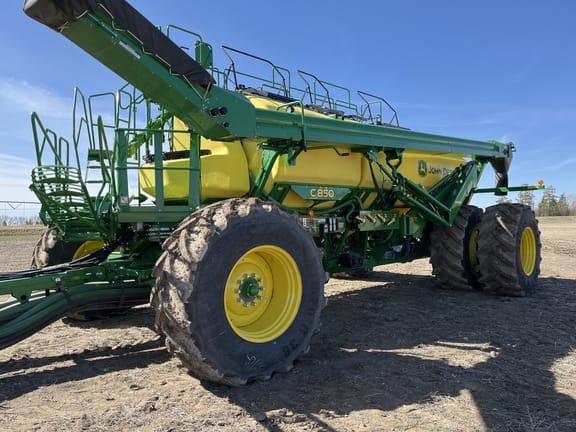 2023 John Deere P680