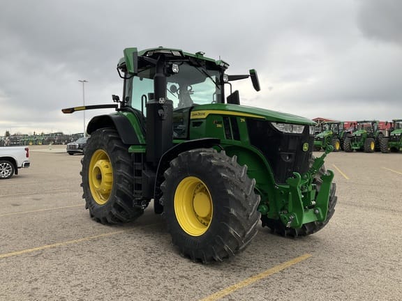 2023 John Deere 7R 230