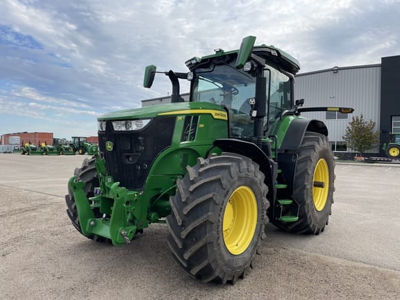 2023 John Deere 7R 330