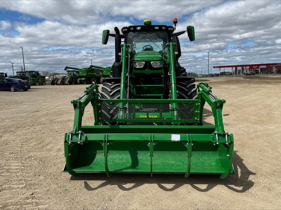 2024 John Deere 6R 250