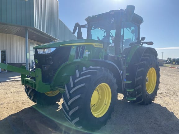 2024 John Deere 7R 250