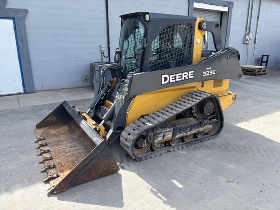 2015 John Deere 323E